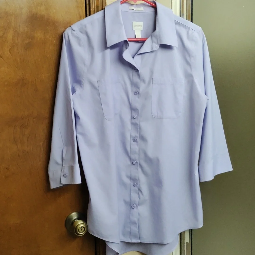 💥 5/$10💥 🪻CHICO'S Button Down Blouse - Picture 1 of 7